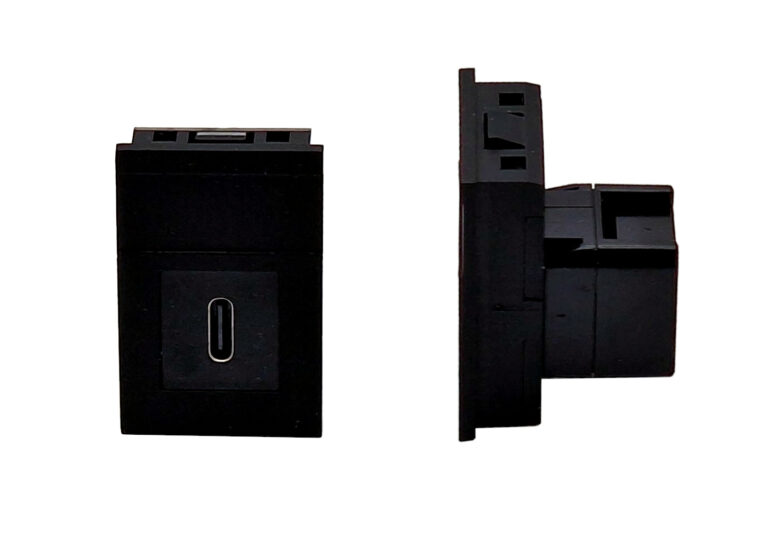 Black – USB C Black – USB C