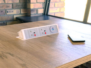 Pivot-2UK-TUFAC-White