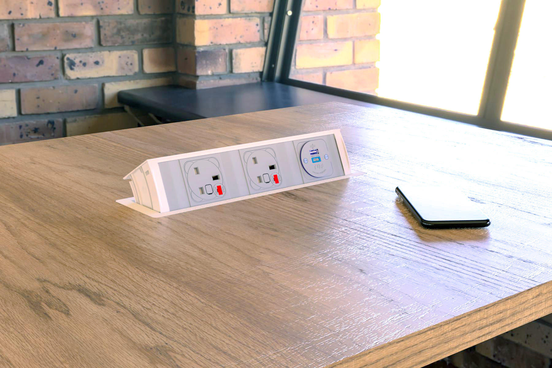 Pivot-2UK-TUFAC-White